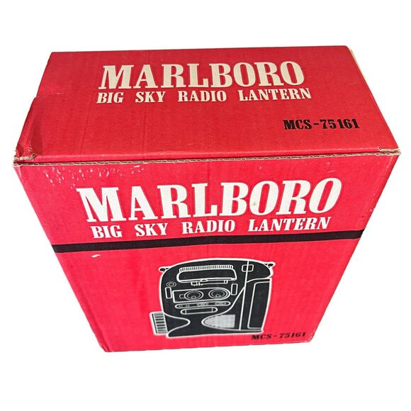 VTG Marlboro Big Sky FM AM Radio Lantern Flashlight Siren Clock MCS-75161 NIB - Picture 4 of 10